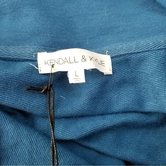 Kendall & Kylie Blue Cropped Pullover Long Sleeved Top Size Large - Picture 6 of 7